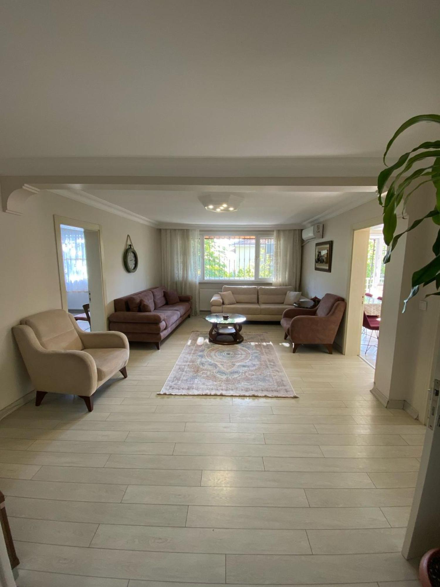 Garden House Apartament *